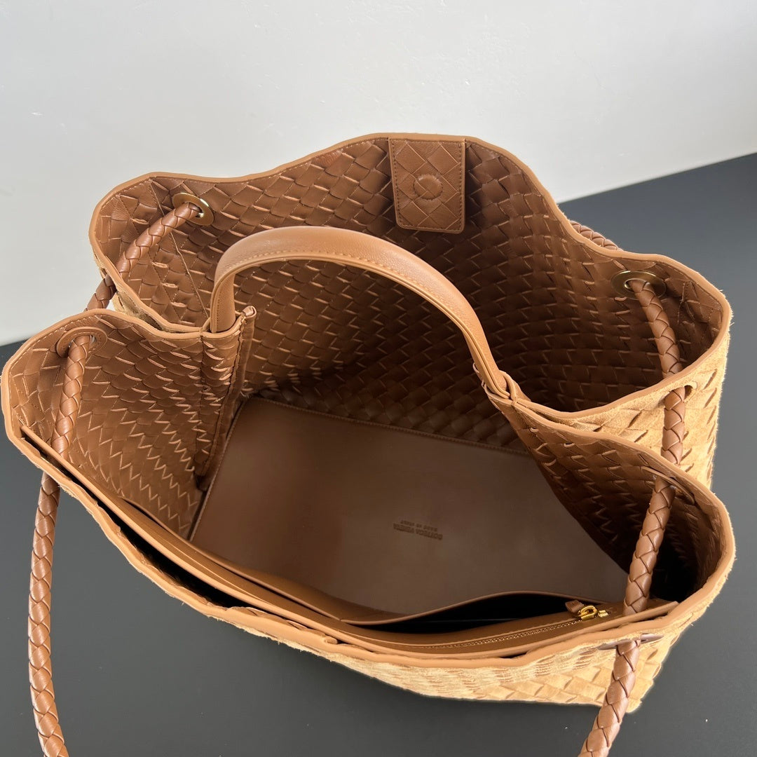 Bottega Veneta Andiamo Suede Bag