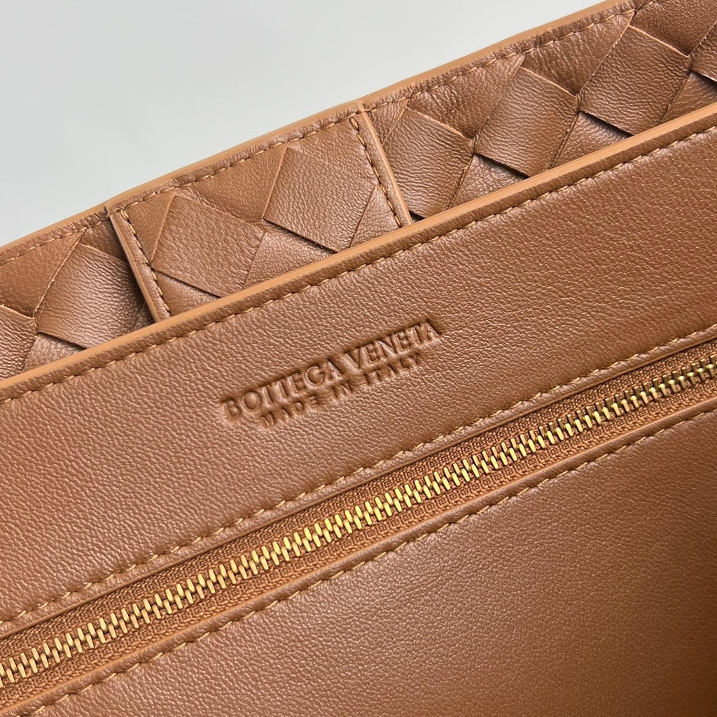 Bottega Veneta Andiamo Suede Bag