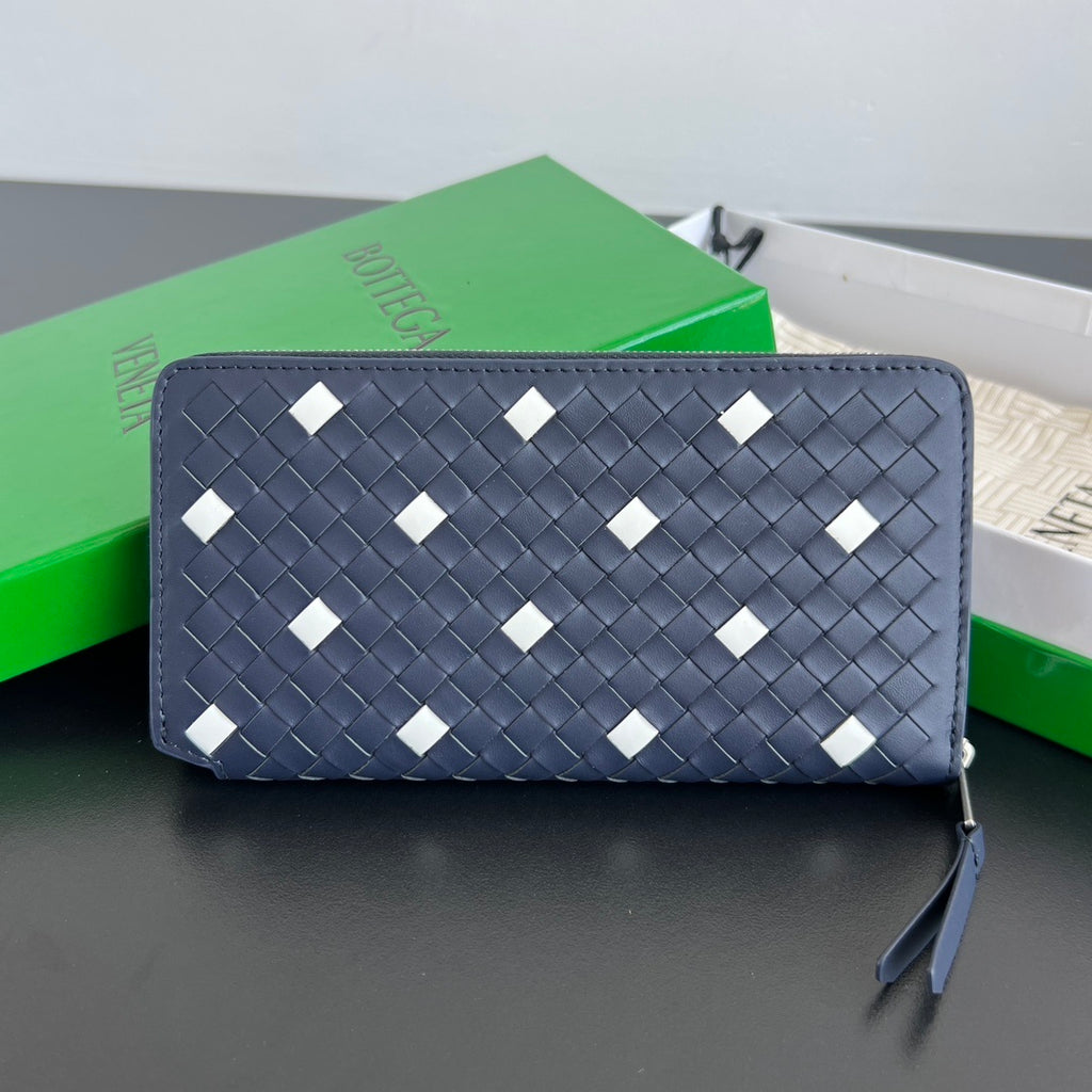 Bottega Veneta Intrecciato Zip Wallet