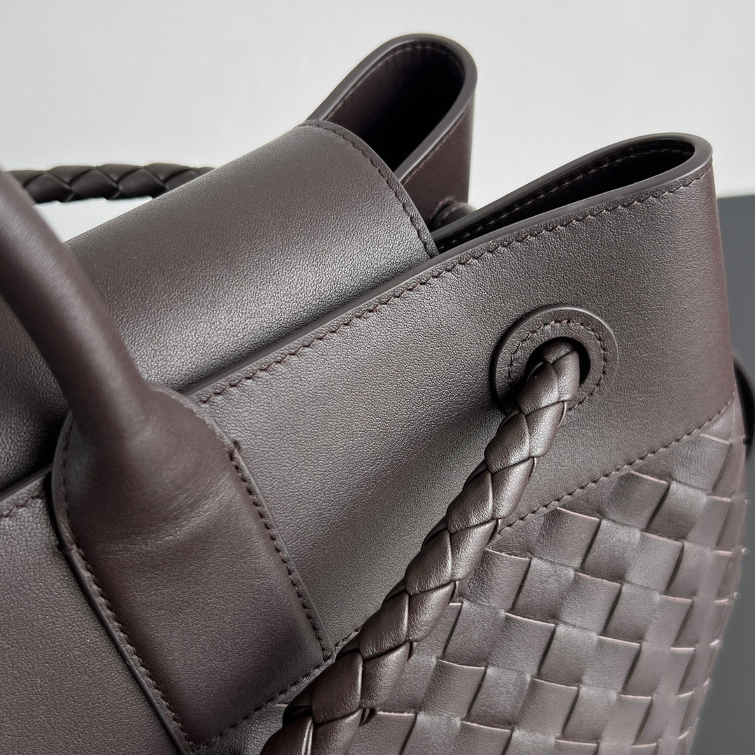 Bottega Veneta Andiamo Bag (Unisex)
