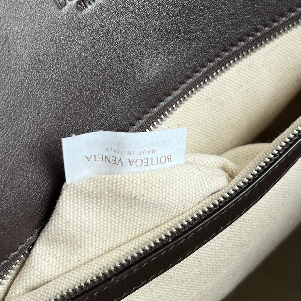 Bottega Veneta Andiamo Bag (Unisex)