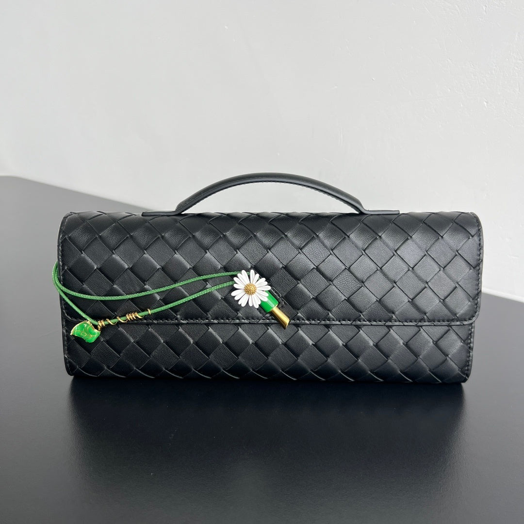 Bottega Veneta Andiamo Clutch