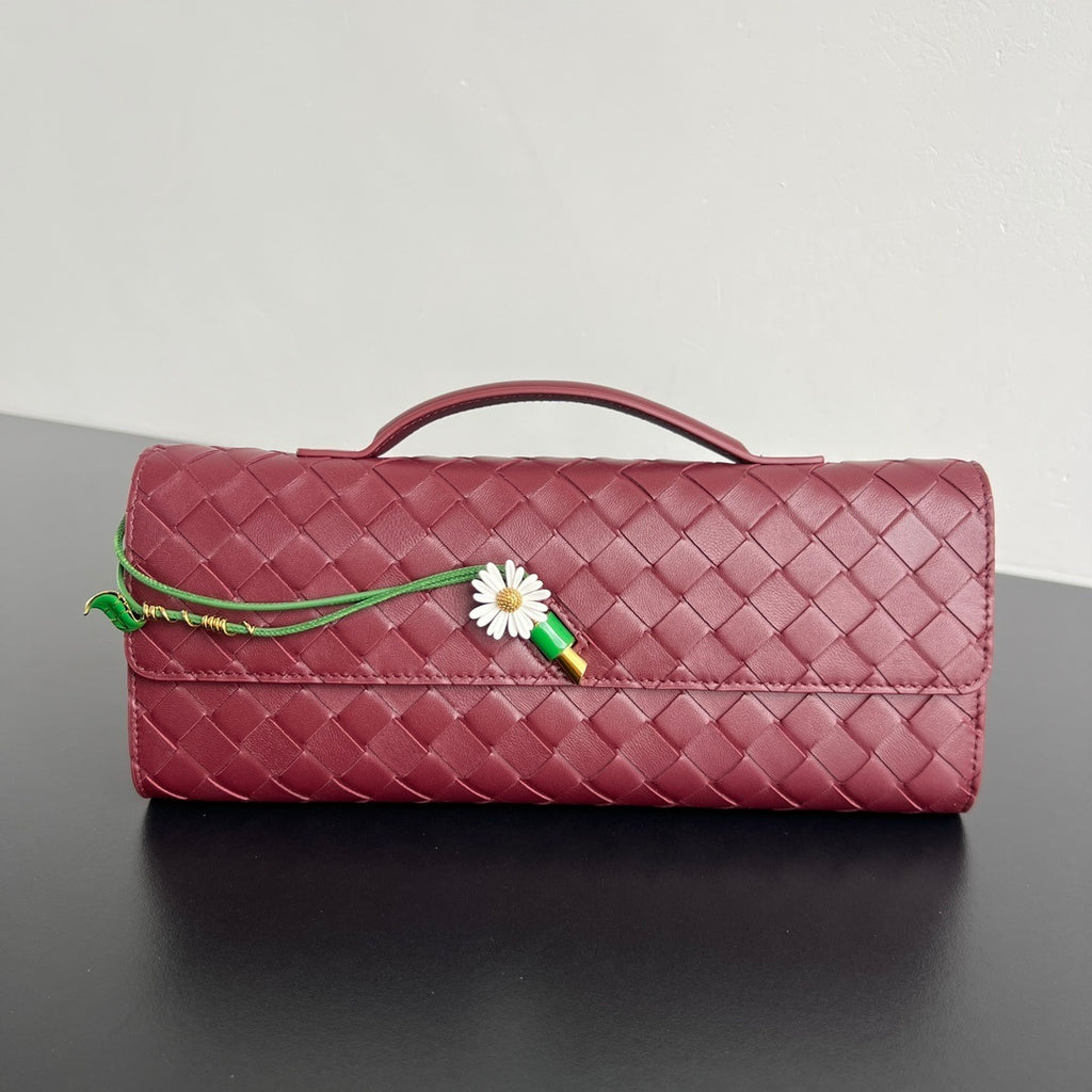 Bottega Veneta Andiamo Clutch