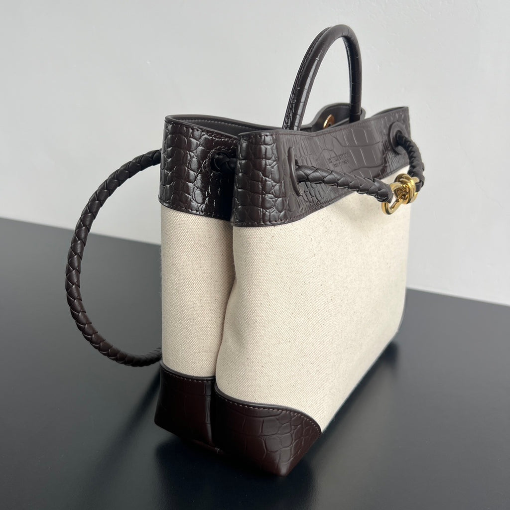 Bottega Veneta Andiamo Bag