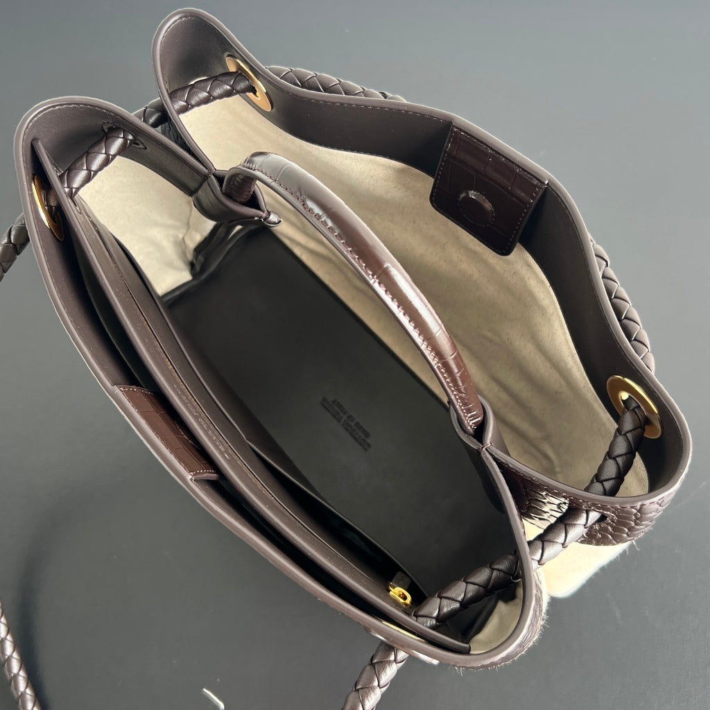 Bottega Veneta Andiamo Bag