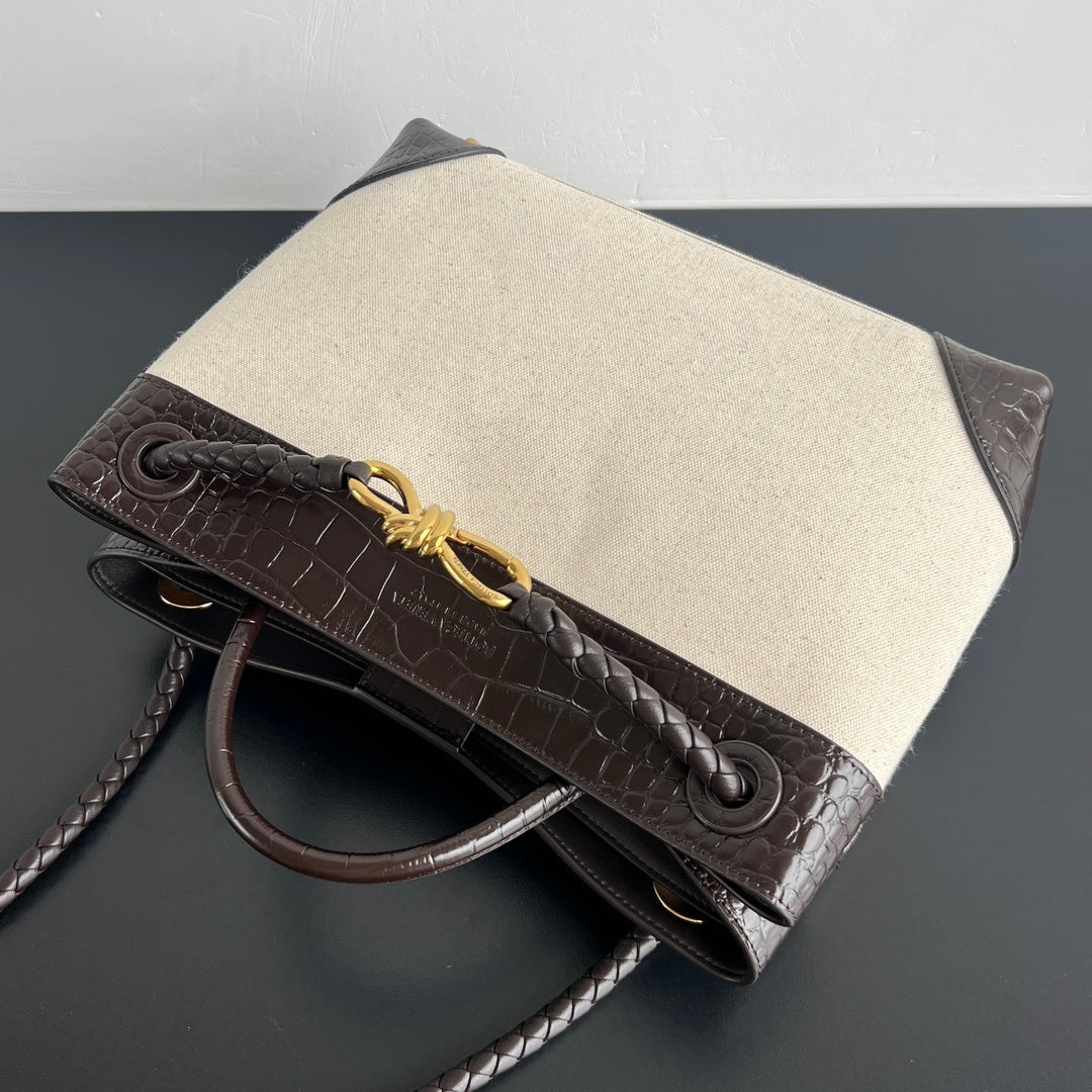 Bottega Veneta Andiamo Bag