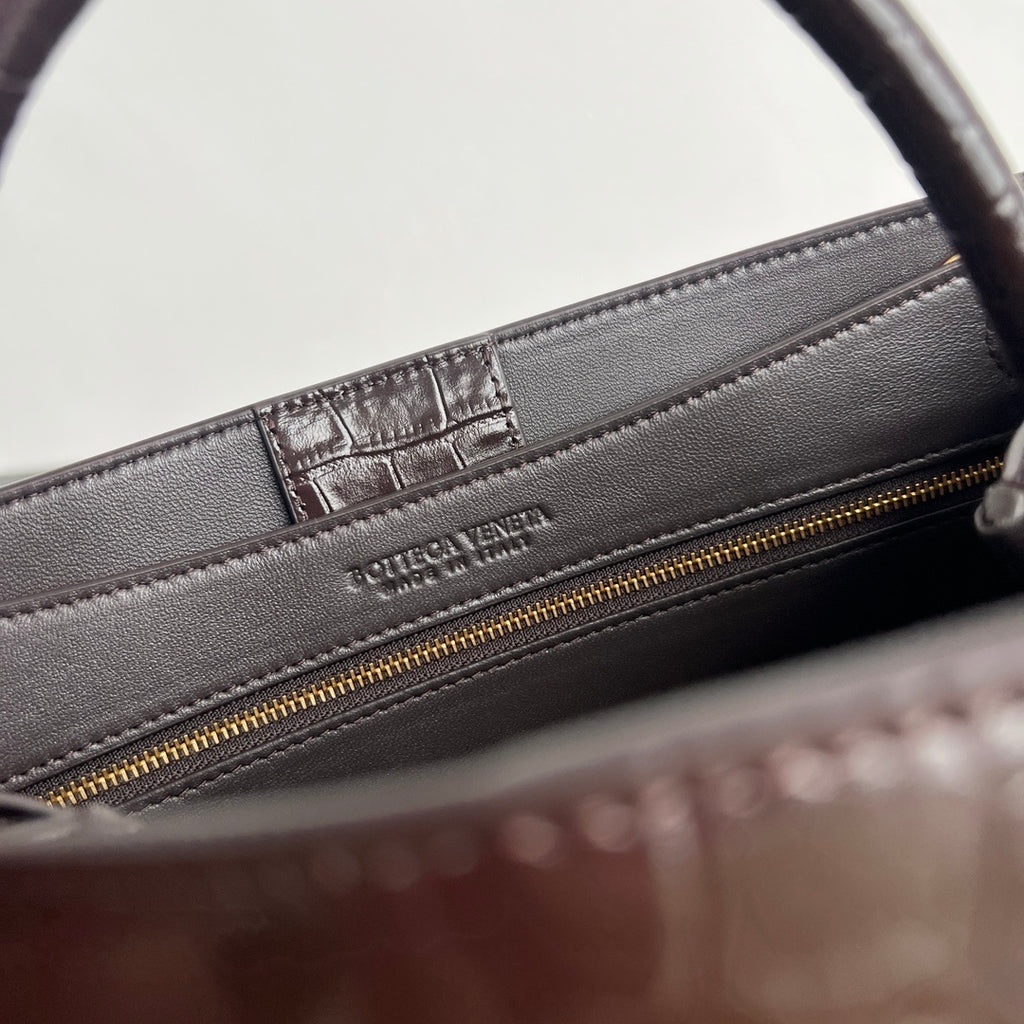 Bottega Veneta Andiamo Bag