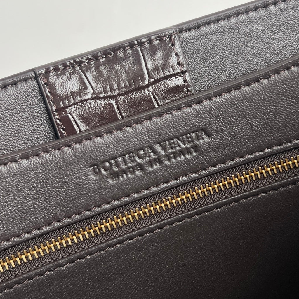 Bottega Veneta Andiamo Bag