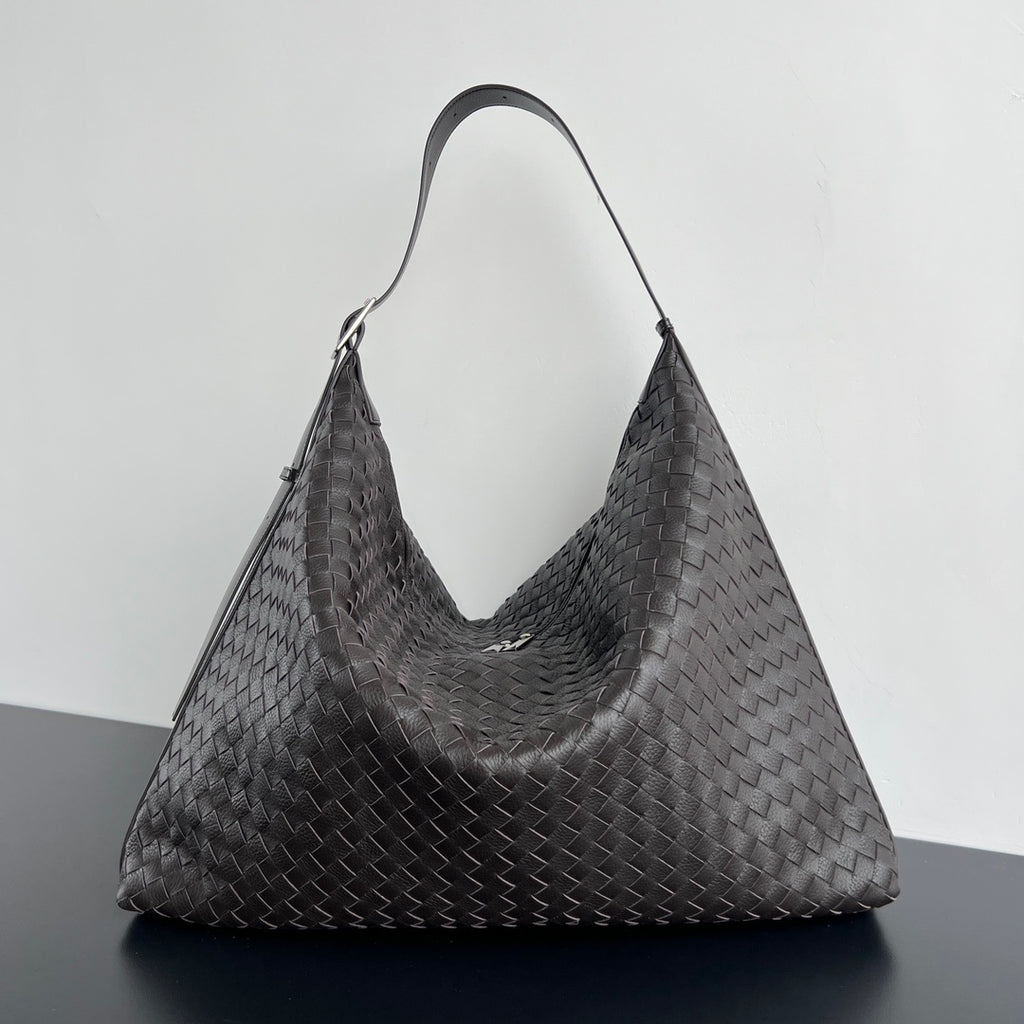 Bottega Veneta Traveller Deerskin Hobo Bag