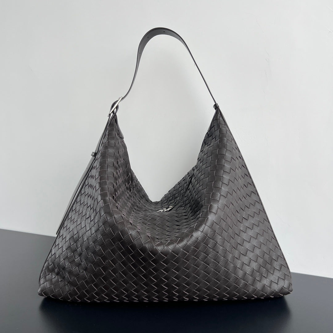 Bottega Veneta Traveller Deerskin Hobo Bag