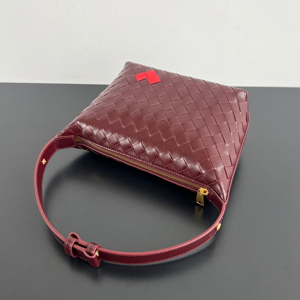 Bottega Veneta Wallace Shoulder Lunch Bag