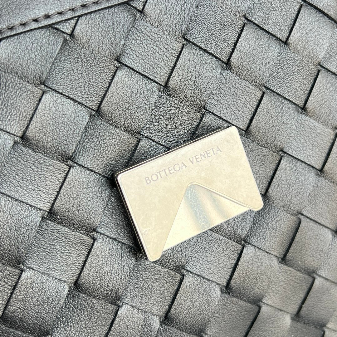 Bottega Veneta Andiamo Men’s Bag