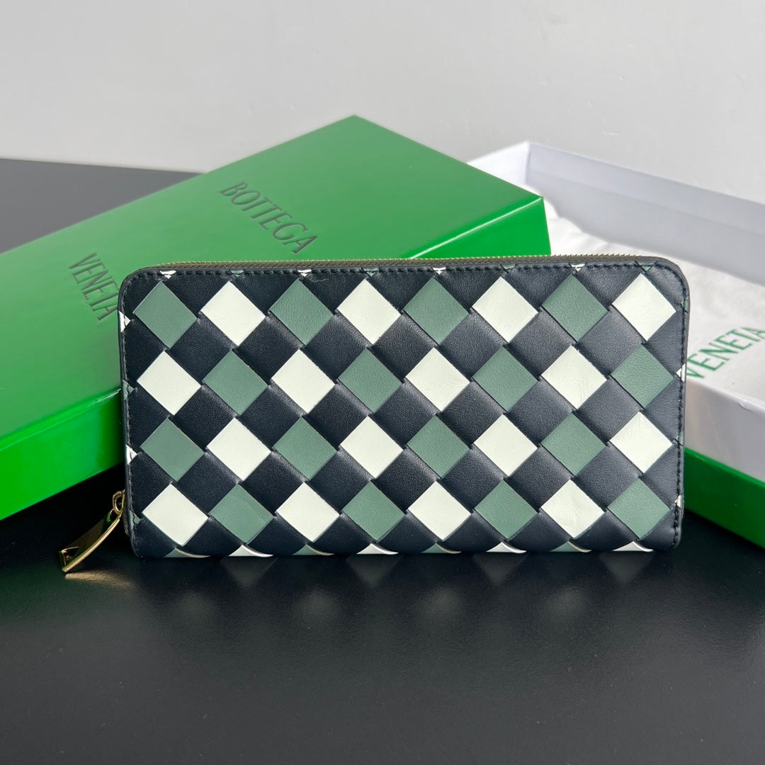 Bottega Veneta Men’s Woven Wallet