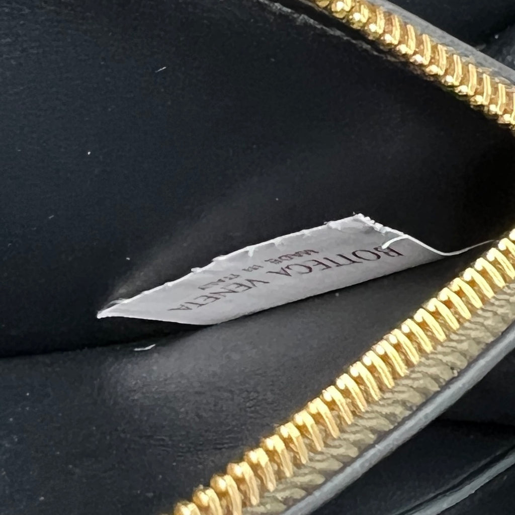 Bottega Veneta Men’s Woven Wallet
