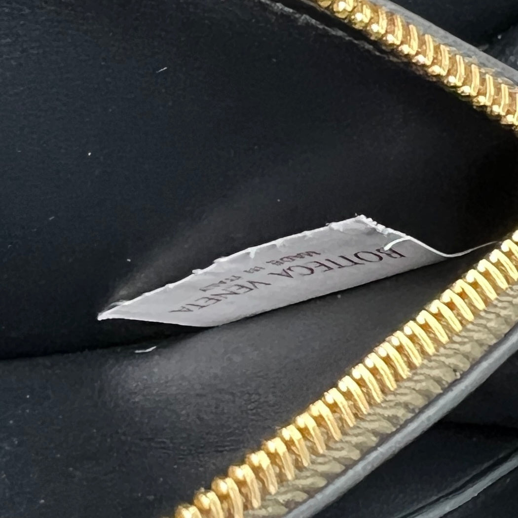 Bottega Veneta Men’s Woven Wallet