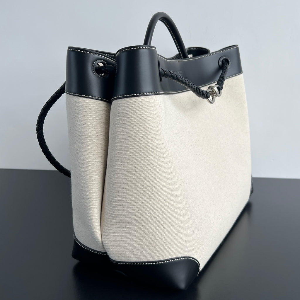 Bottega Veneta Andiamo Handbag