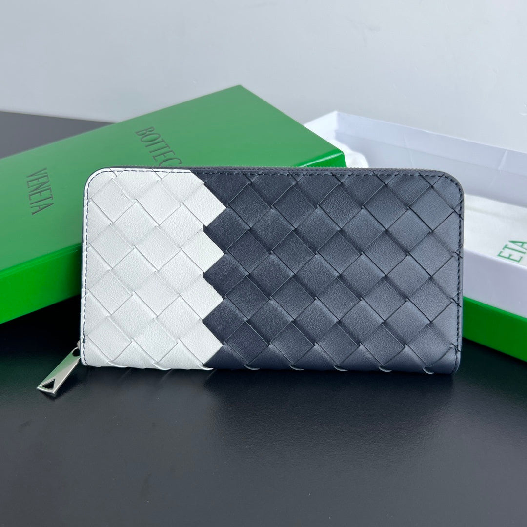 Bottega Veneta Men’s Woven Wallet