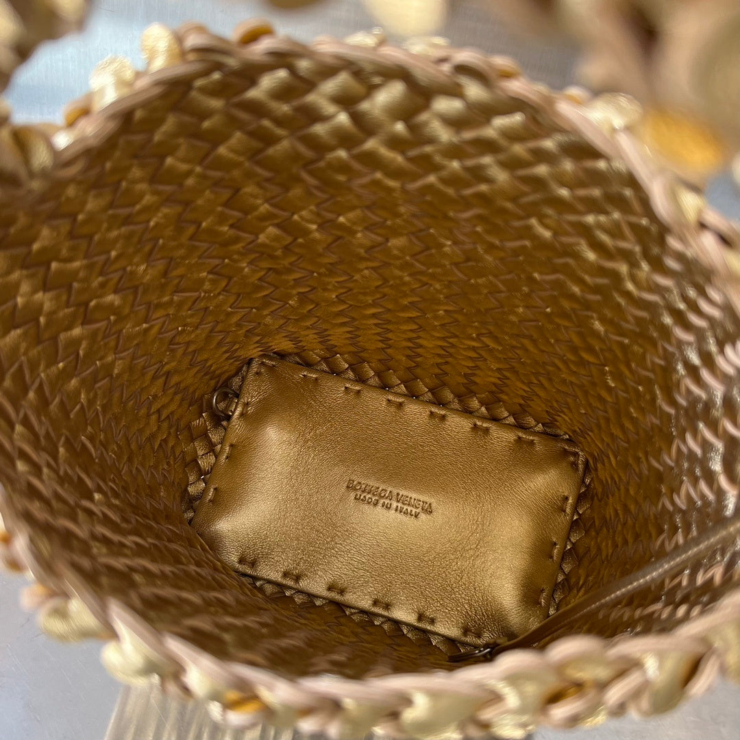 Bottega Veneta Cabat Bucket Bag