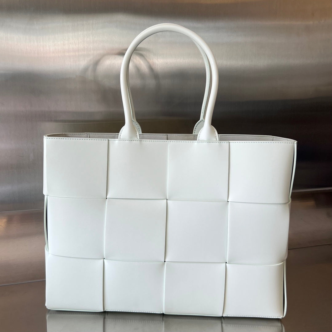 Bottega Veneta Arco Tote Handbag