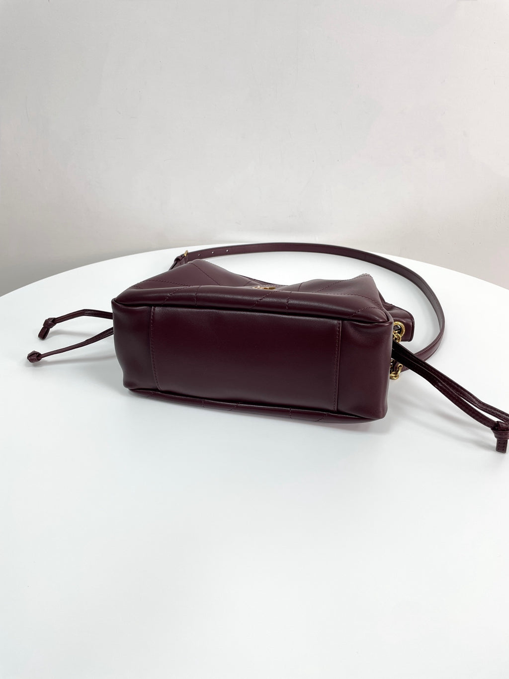 YSL Yves Saint Laurent Jamie 4.3 Pochon Shoulder Bag