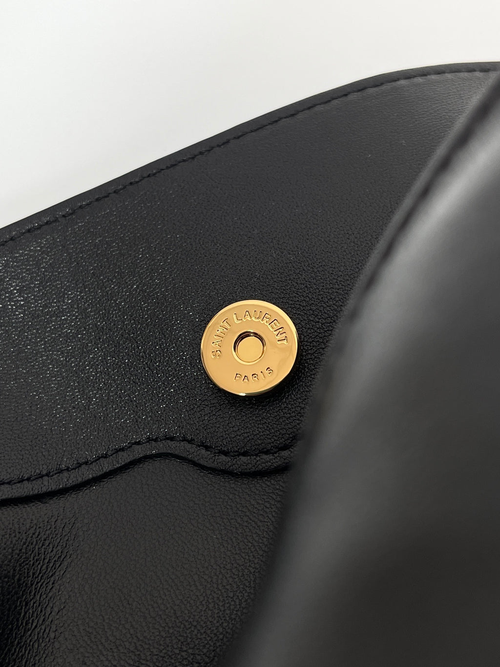 YSL Yves Saint Laurent Jamie 4.3 Pochon Shoulder Bag