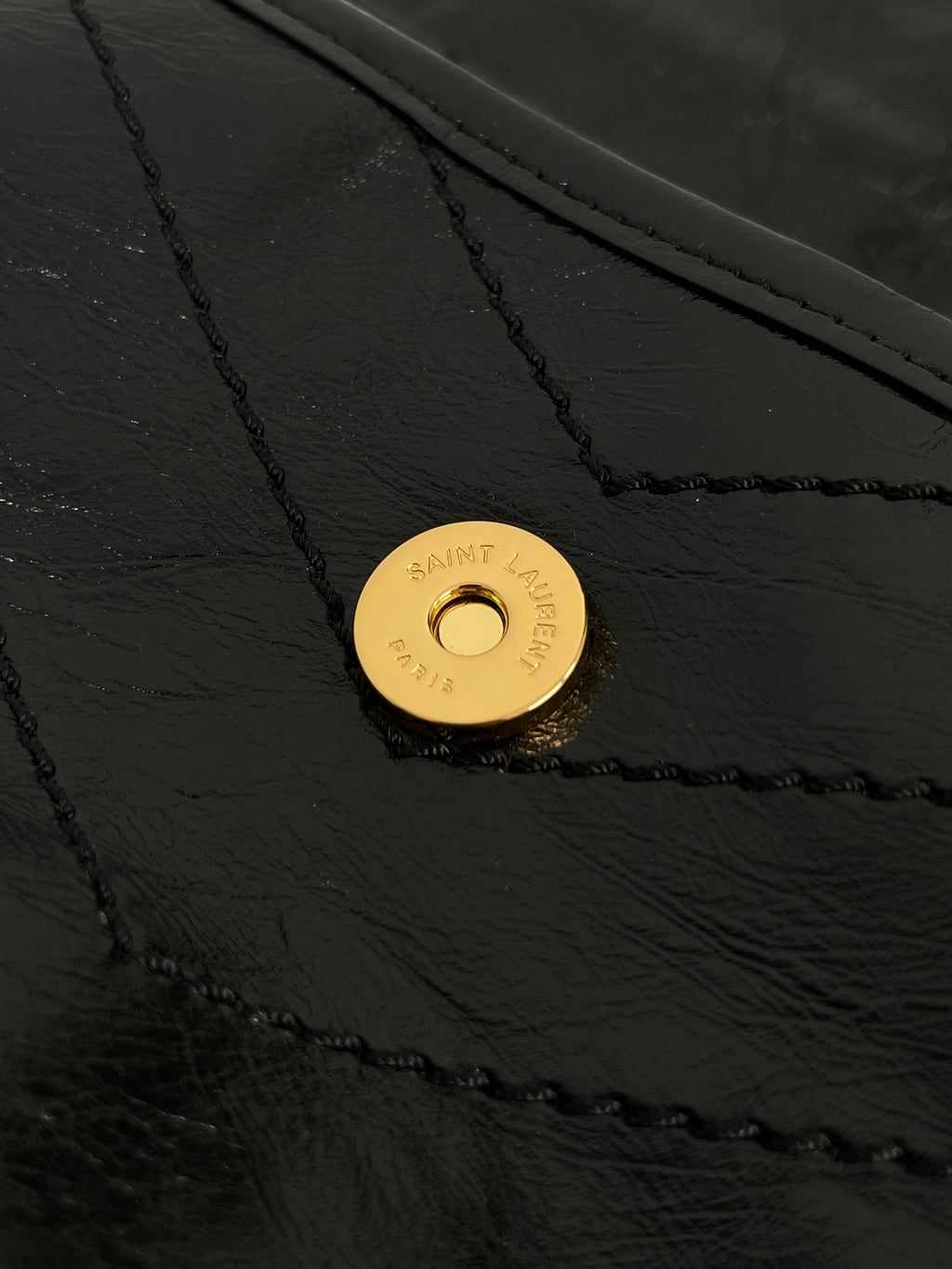 YSL Yves Saint Laurent NIKI Shoulder Bag Medium