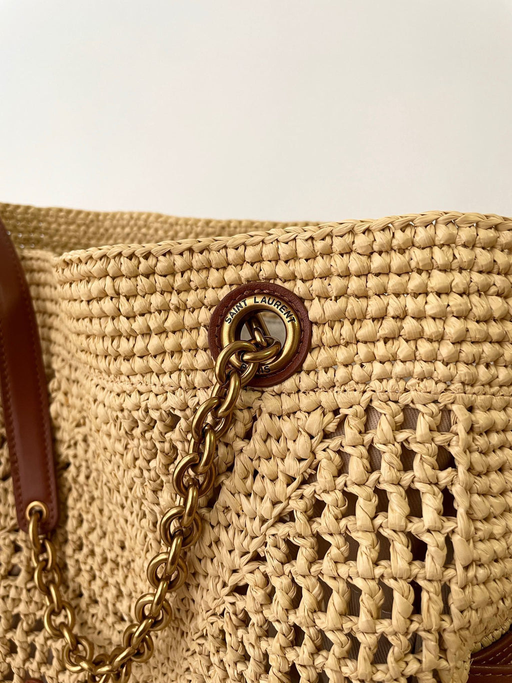 YSL Yves Saint Laurent JAMIE Shoing Pochon Bag