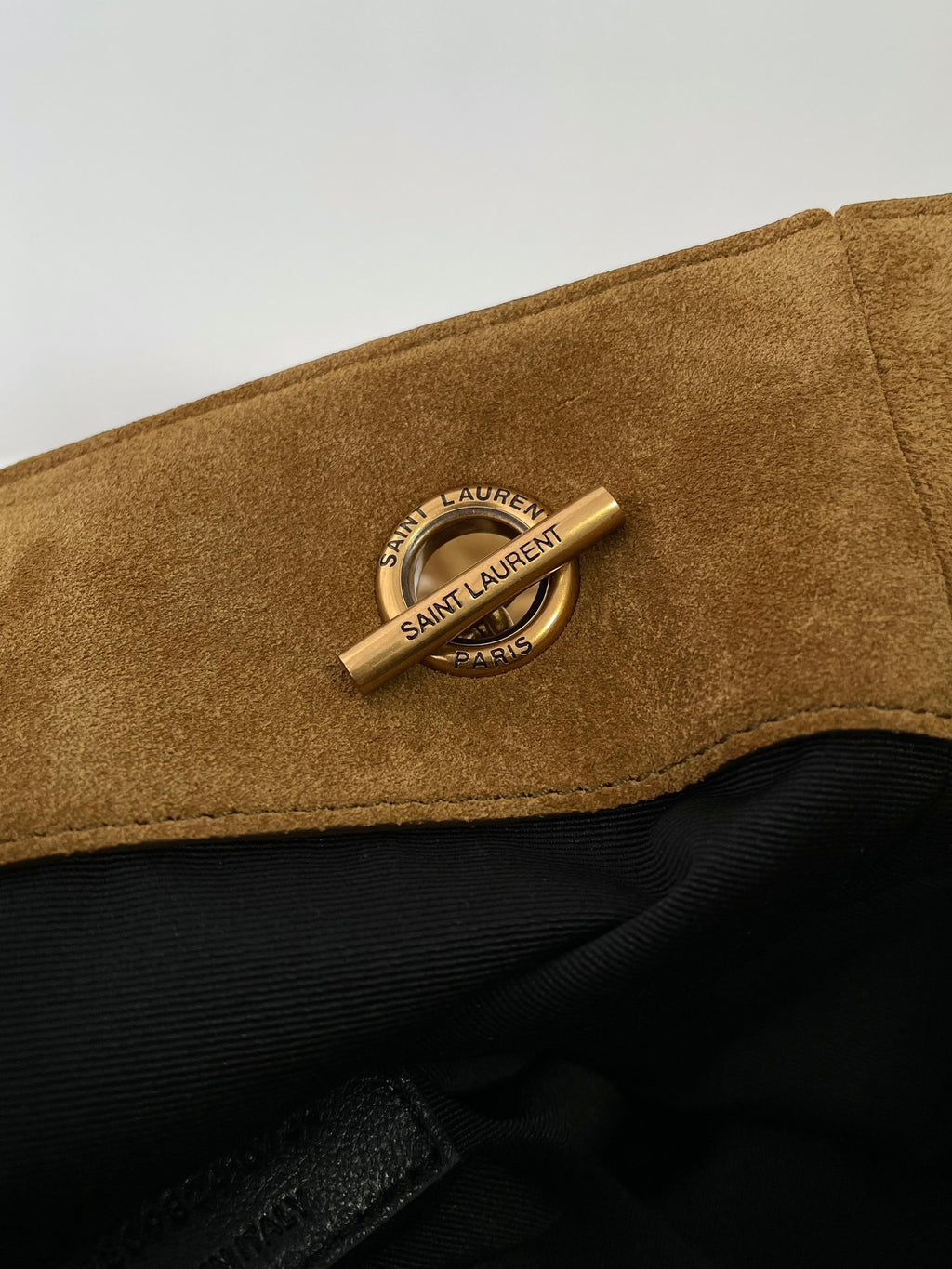 YSL Yves Saint Laurent Jamie 4.3 Pochon Shoulder Bag Suede