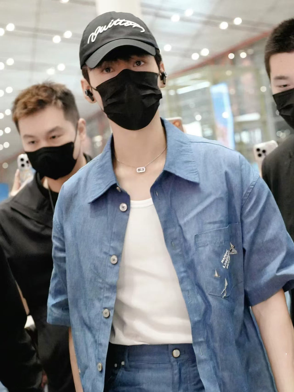 Louis Vuitton 25SS Embroidered Young Denim Short-Sleeve Shirt