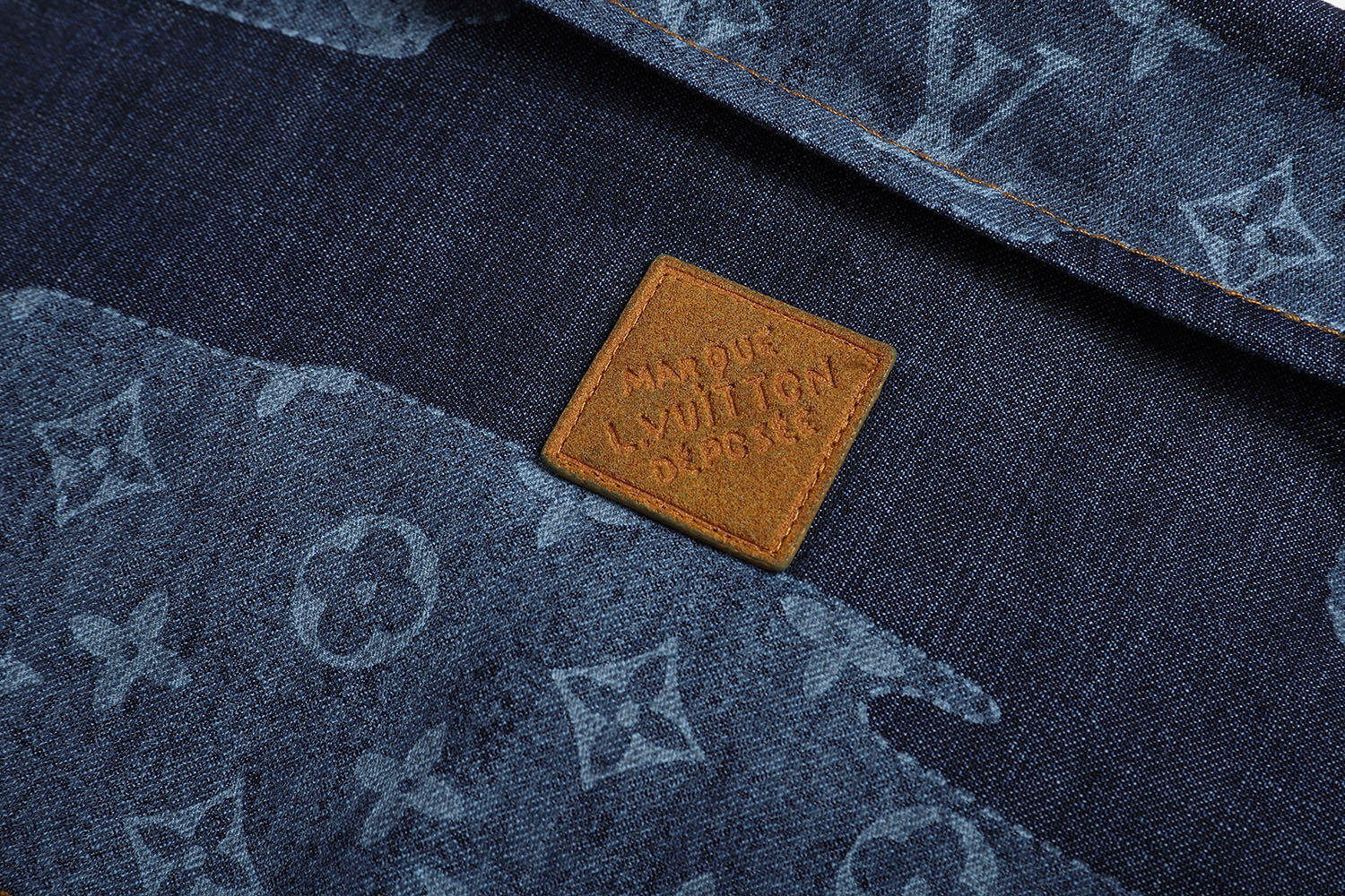 Louis Vuitton Short-Sleeve Chambray Shirt