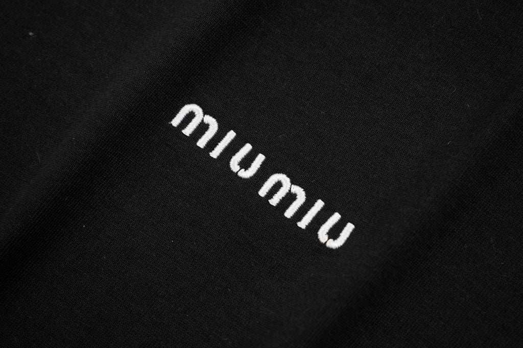 Miu Miu 25SS Classic Embroidered Logo Letter T-Shirt