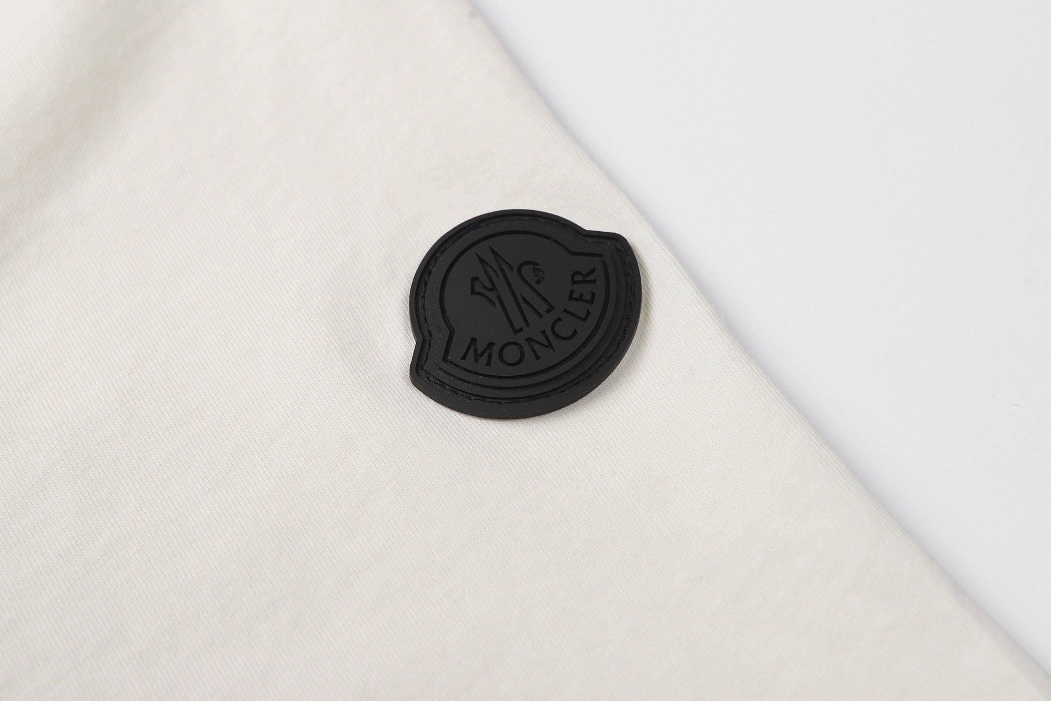 Moncler 26SS Blurred Letter Logo Print Short-Sleeve T-Shirt