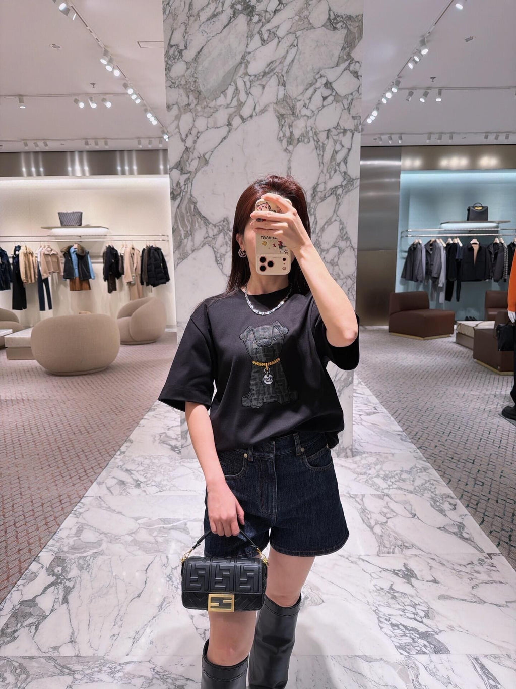 Fendi Puppy Appliqué Embroidered Short-Sleeve T-Shirt