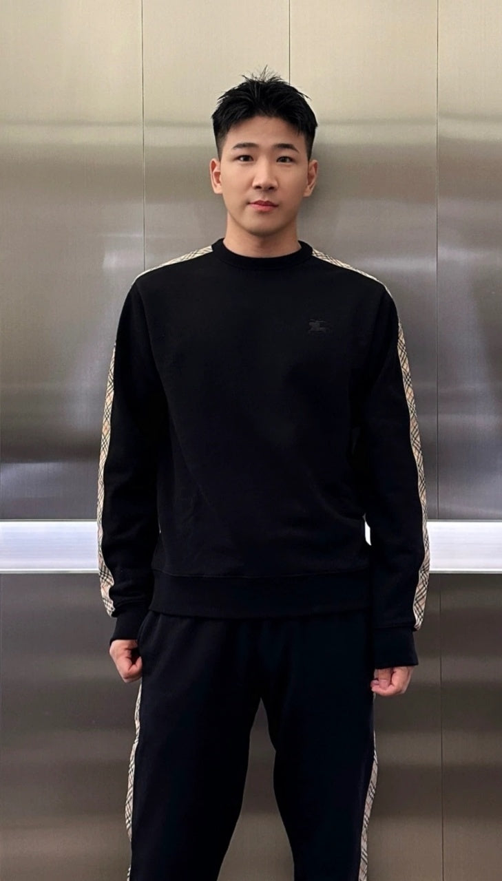 Burberry Ribbed Black Sweatshirt