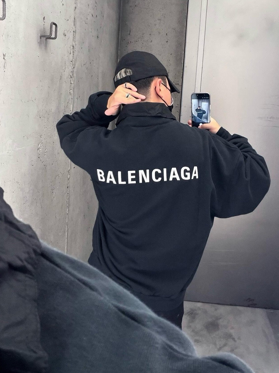 Balenciaga 25SS Embroidered Shirt Collar Drop Shoulder Sweatshirt