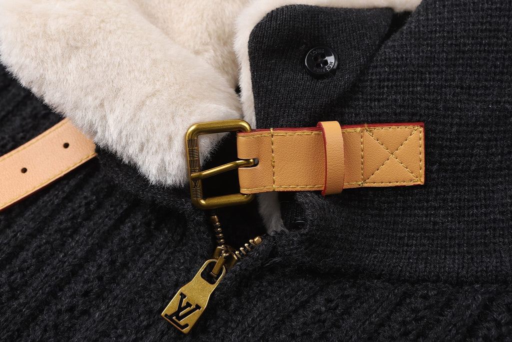 Louis Vuitton Cashmere and Wool Blend Jacket with Fur Collar and Waist