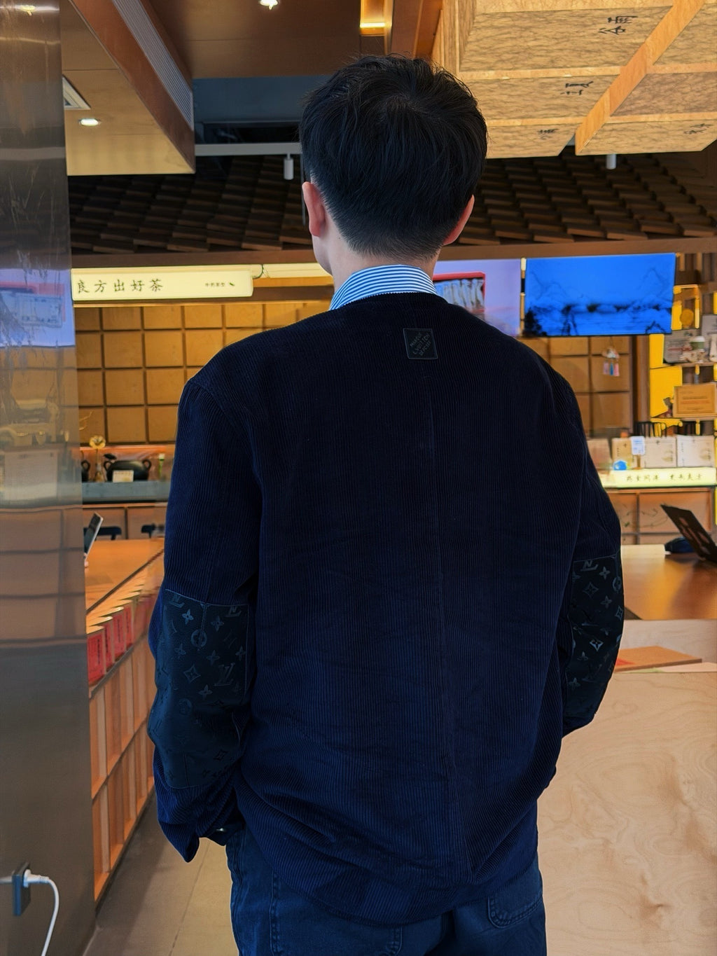Louis Vuitton 25SS Corduroy V-neck Long-sleeved Jacket