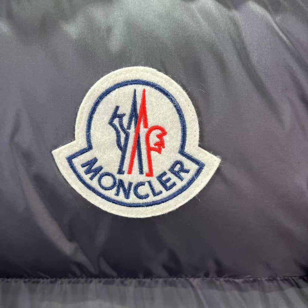 Moncler Stand-Up Collar Oversized Lightweight Down Jacket