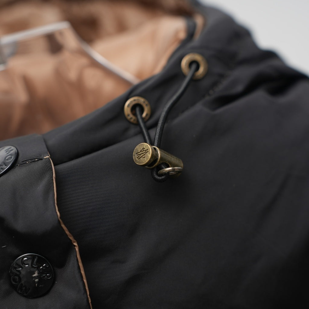 Moncler Agneux Elastic Waist Hooded Down Jacket