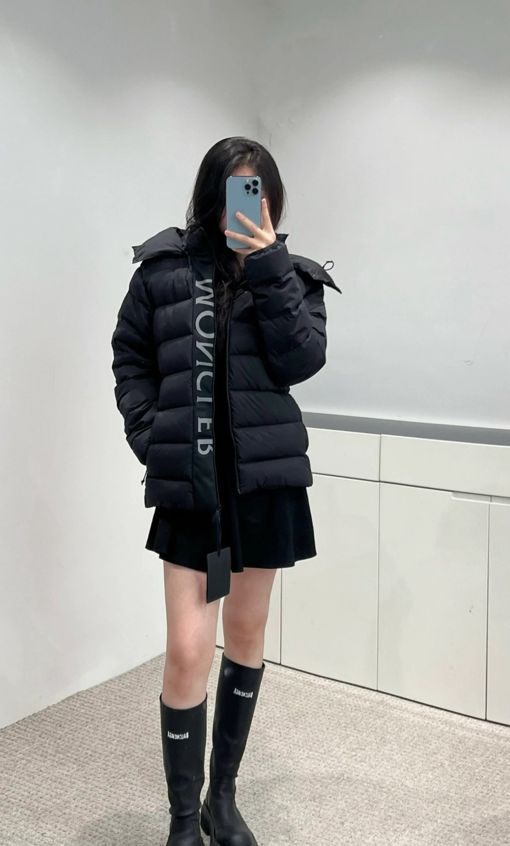 Moncler Longue Saison Nylon Down Jacket