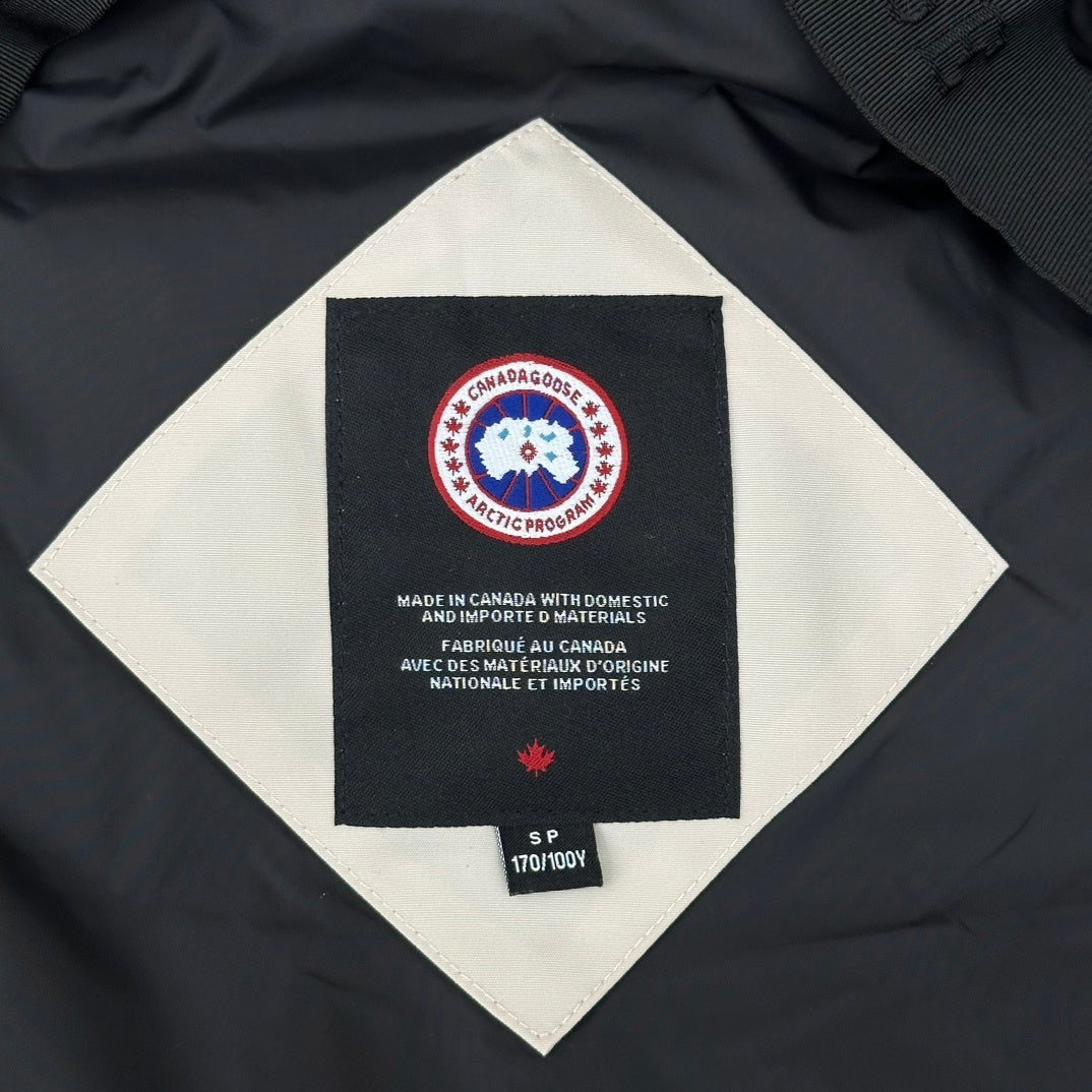Canada Goose Hooded Anti-race Down Flight Jacket