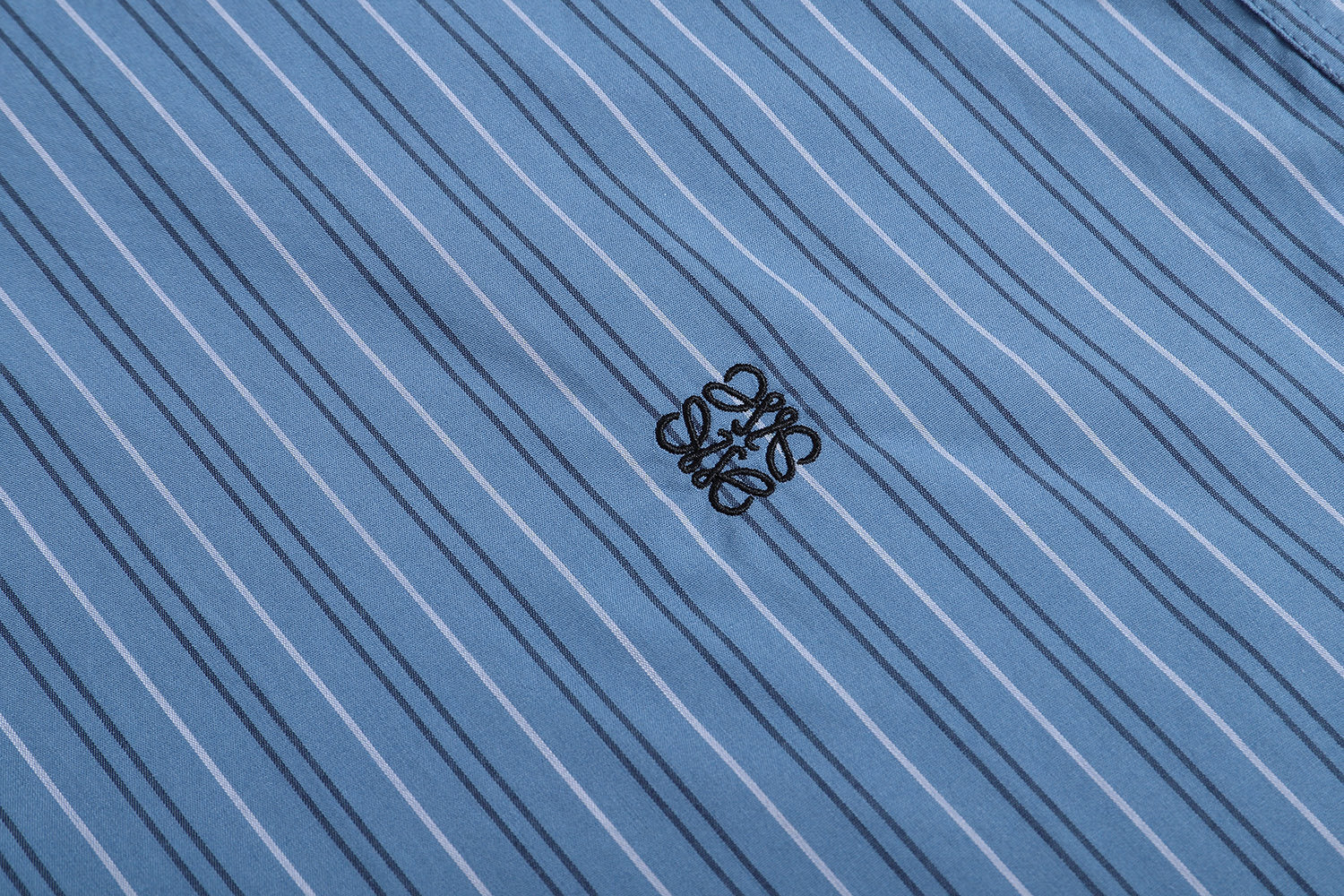 Loewe Striped Single-Breasted Peak Collar Long-Sleeved Shirt