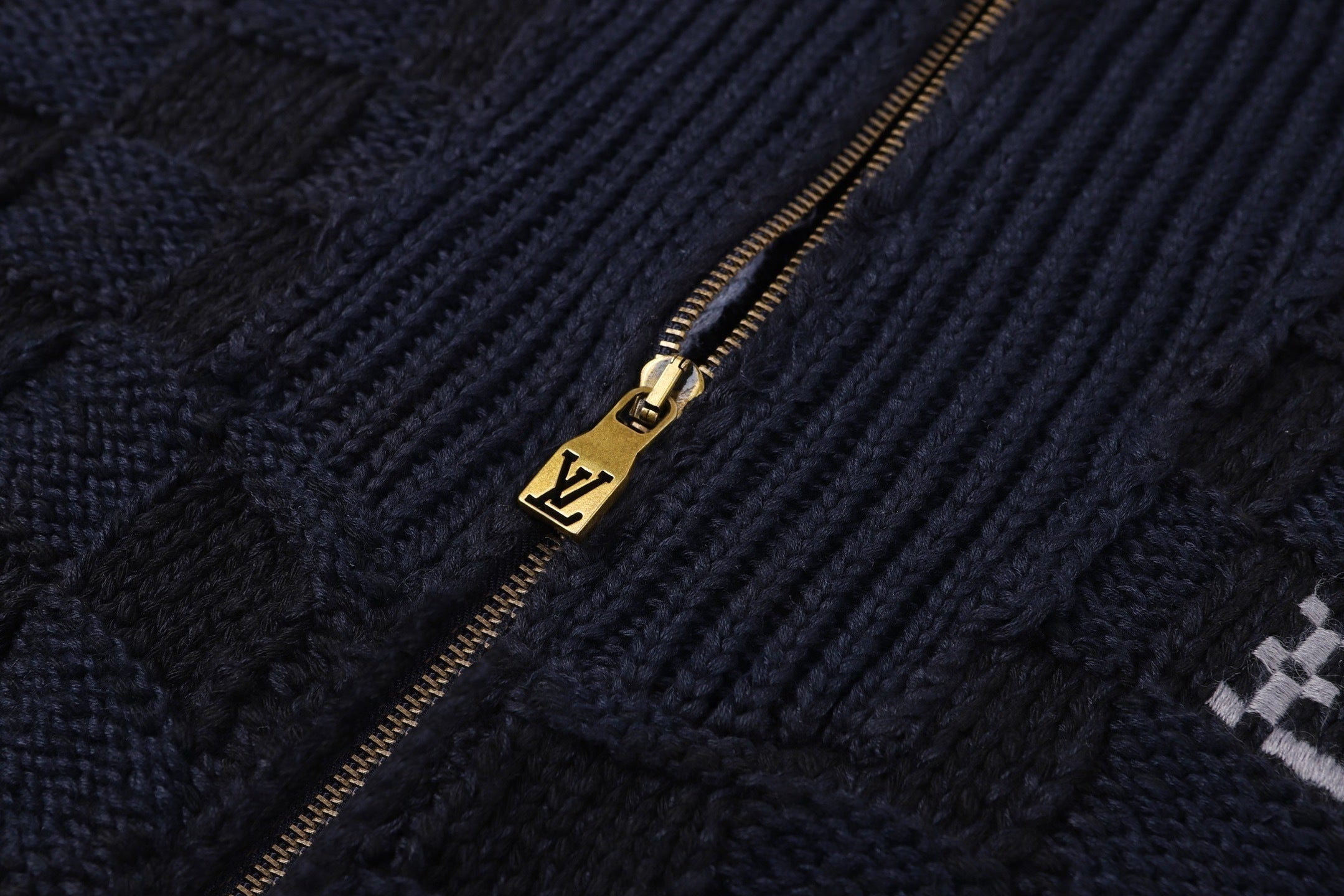 Louis Vuitton 26SS Knitted Waist-cinching Color-blocked Ribbed Collar Sweater