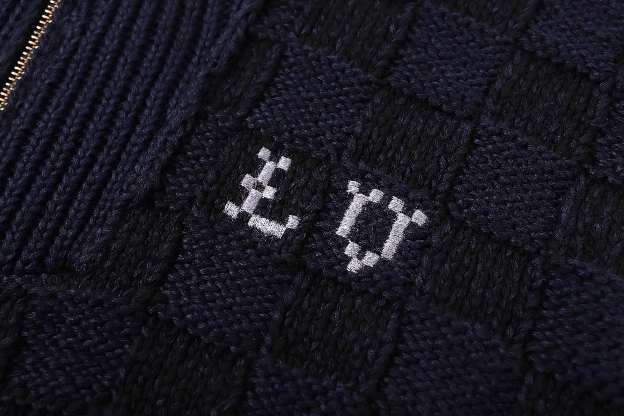 Louis Vuitton 26SS Knitted Waist-cinching Color-blocked Ribbed Collar Sweater