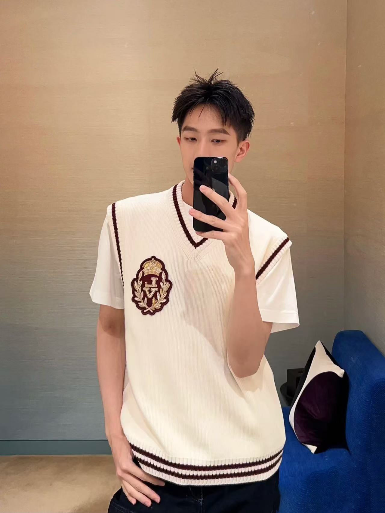 Louis Vuitton 25SS Embellished Sheep Wool Vest