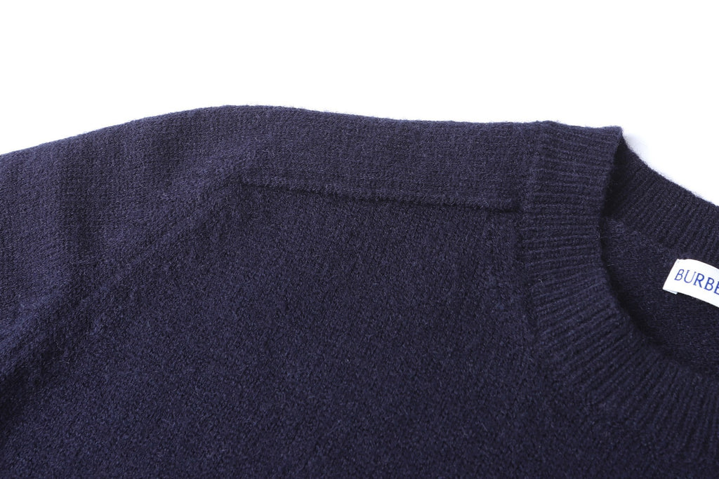 Burberry Solid Color Crew Neck Cashmere Knit Sweater