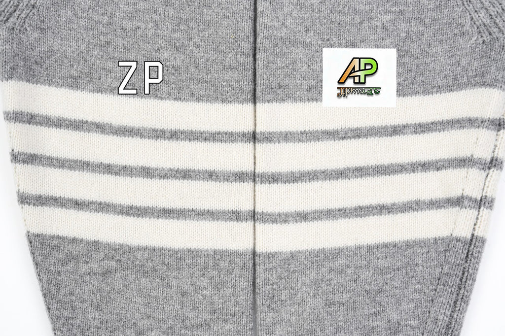 Thom Browne K53 Four-Stripe Wool Crew Neck Sweater – Elegant Gray