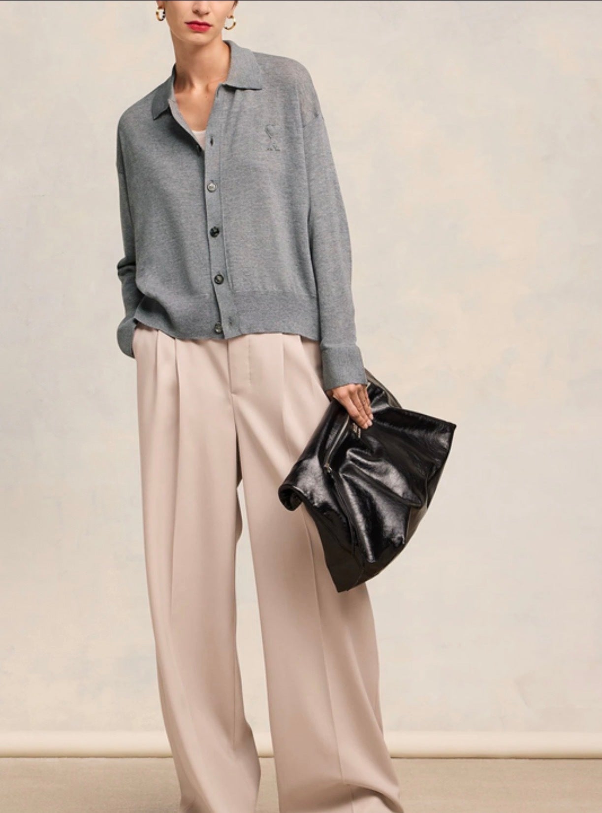 Ami Paris Appliqué Heart Embroidery Square Neck Cardigan