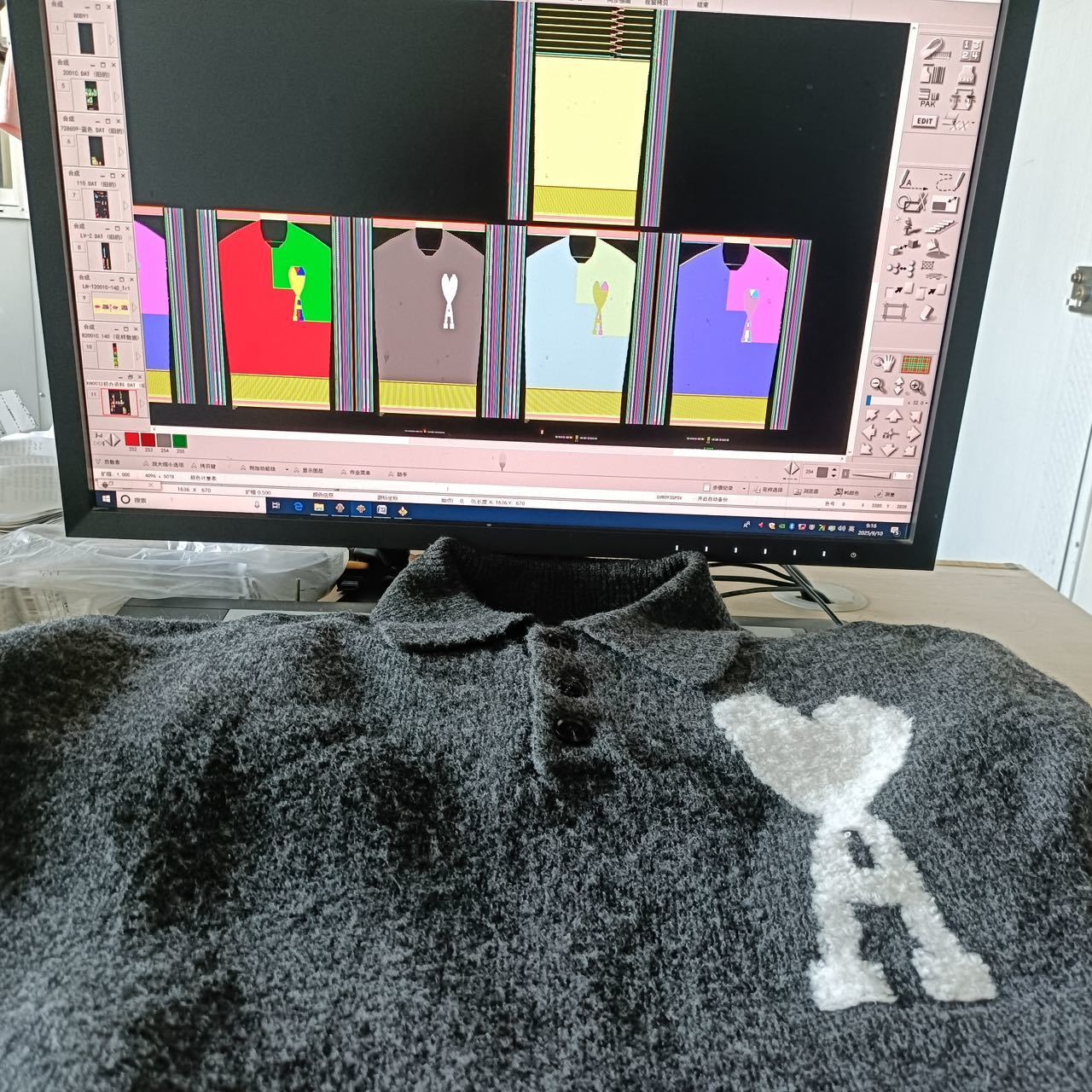 Ami Paris Heart Pattern Casual Knitwear