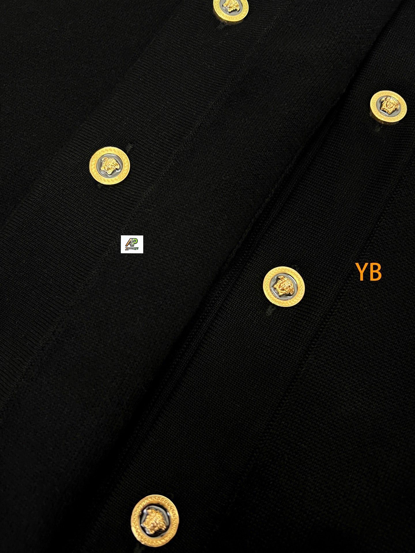 Versace 25SS Button-Down Ribbed Trim Cardigan